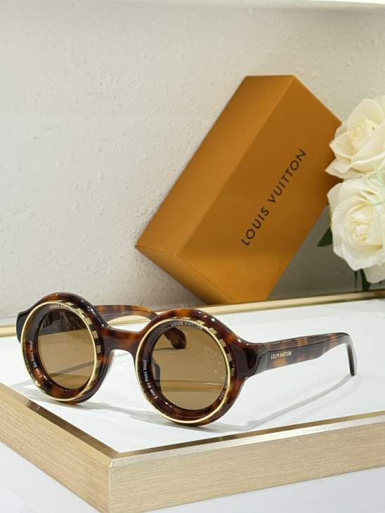 Picture of Louis Vuitton Sunglasses _SKUfw76145734fw